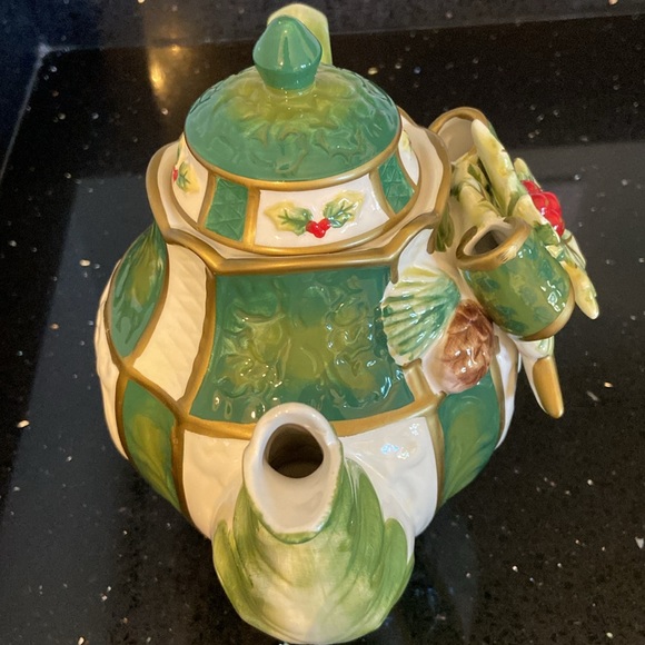 Tea SET Christmas Holly Berry Pine Cones: Teapot, Sugar, Lids, and Creamer - Picture 3 of 15